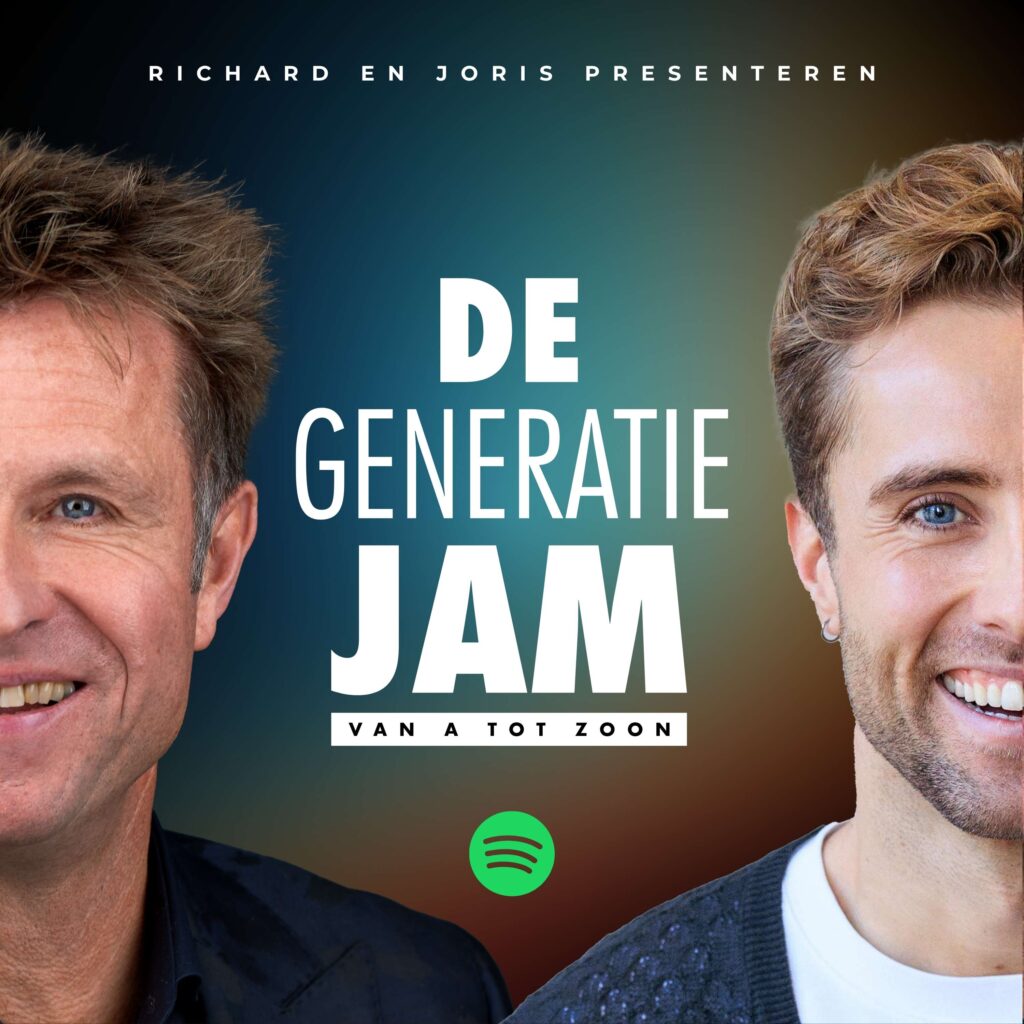 Twee mannen, een oudere en een jongere, lachen zij aan zij op een kleurrijke achtergrond met kleurverloop. De Nederlandse tekst luidt: "Richard en Joris presenteren De Generatie Jam van A tot Zoon." Het Spotify-logo verschijnt eronder.